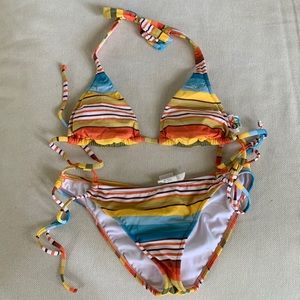 Roxy vintage bikini, barely worn